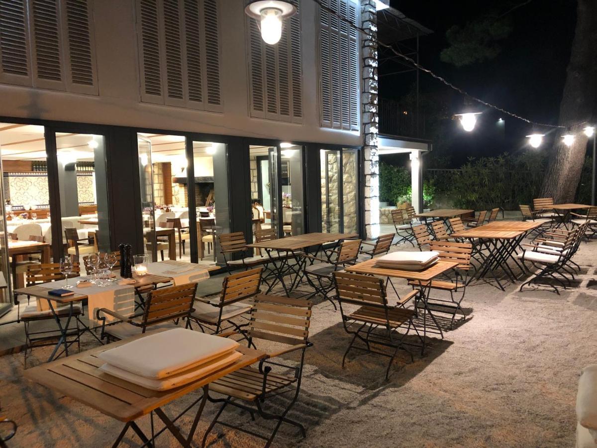 La Villa - Beach House & Rooms Crikvenica Exterior photo